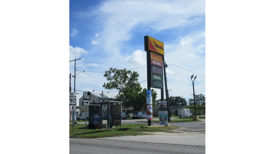 24 7 Discount gas station, Old Jefferson Louisiana 7 Oct 2026